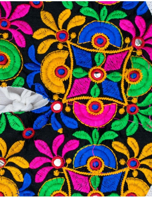 white-spring-plus-size-embroidered-hippie-chic-t-shirt